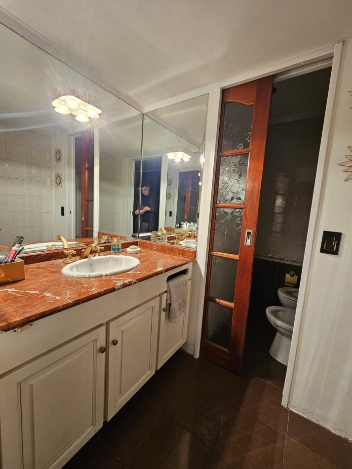 HERMOSO CHALET CON DETALLES DE GRAN CATEGORIA  GUEMES 1000  -TEMPERLEY ESTE-   APTO CREDITO