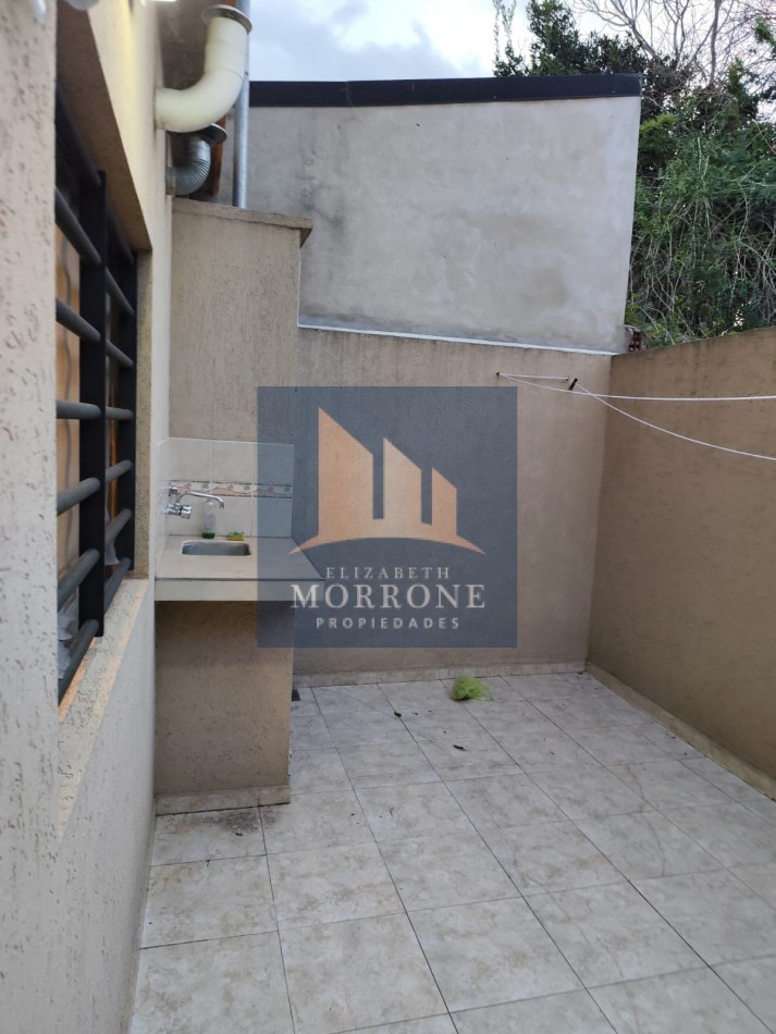 ALQUILER PH AL FRENTE 2 DORMITORIOS, PATIO Y GARAGE, MALVINAS ARGENTINAS 1464 -TEMPERLEY-