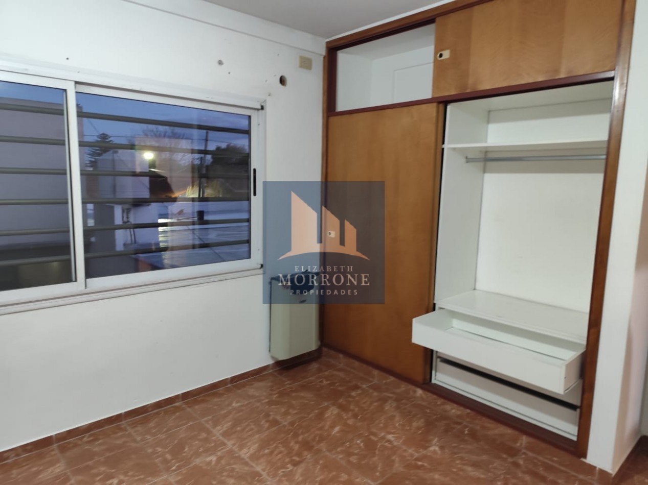 ALQUILER PH AL FRENTE 2 DORMITORIOS, PATIO Y GARAGE, MALVINAS ARGENTINAS 1464 -TEMPERLEY-