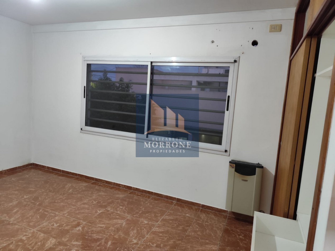 ALQUILER PH AL FRENTE 2 DORMITORIOS, PATIO Y GARAGE, MALVINAS ARGENTINAS 1464 -TEMPERLEY-