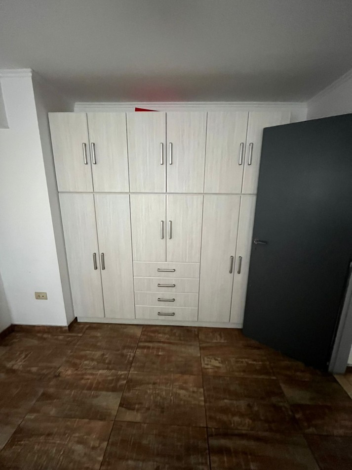 VENTA CASA APTA CREDITO 3 AMBIENTES EN ESQUINA, EXCELENTE UBICACION, JOAQUIN V GONZALEZ 700 -TEMPERLEY-