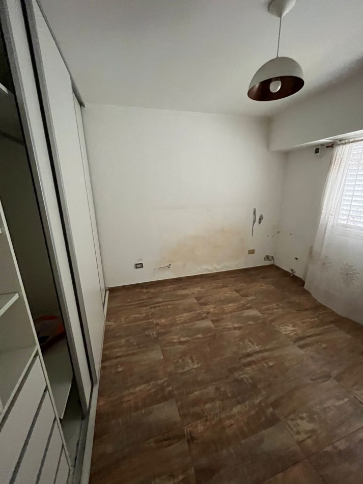 VENTA CASA APTA CREDITO 3 AMBIENTES EN ESQUINA, EXCELENTE UBICACION, JOAQUIN V GONZALEZ 700 -TEMPERLEY-