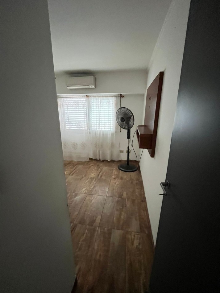 VENTA CASA APTA CREDITO 3 AMBIENTES EN ESQUINA, EXCELENTE UBICACION, JOAQUIN V GONZALEZ 700 -TEMPERLEY-