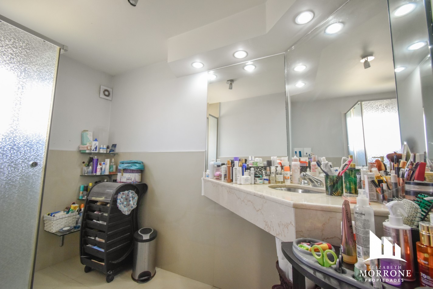 VENTA IMPONENTE CASA 3 DORMITORIOS, QUINCHO, JACUZZI, COUNTRY EL RODAL -ESTEBAN ECHEVERRIA-