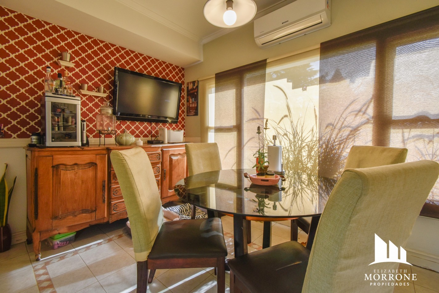 VENTA IMPONENTE CASA 3 DORMITORIOS, QUINCHO, JACUZZI, COUNTRY EL RODAL -ESTEBAN ECHEVERRIA-