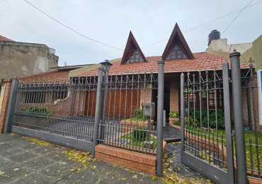 ALQUILER HERMOSO CHALET CON DETALLES DE GRAN CATEGORIA  GUEMES 1000  -TEMPERLEY ESTE- DISPONIBLE JUNIO 2025