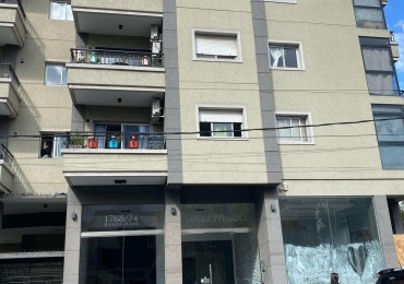 VENTA EXCELENTE DEPARTAMENTO DOS AMBIENTES CON BALCON, SIN COCHERA BASAVILVASO 1768 LANUS ESTE