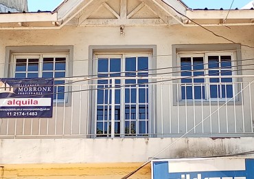 ALQUILER DEPARTAMENTO EN PLANTA ALTA 2 AMBIENTES CON INGRESO COMPARTIDO, AV EVA PERON 4347 -TEMPERLEY- 