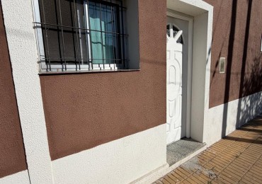 ALQUILER DEPARTAMENTO 2 AMBIENTES, A UNA CUADRA DE AV EVA PERON AL 2100, MAHATMA GANDHI 1203 -TEMPERLEY-