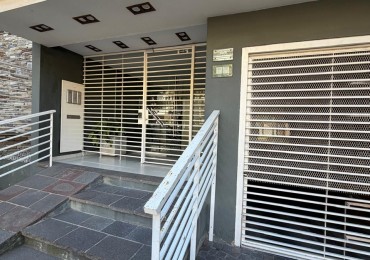 ALQUILER DEPARTAMENTO 2 AMBIENTES PLANTA BAJA, EXCELENTE UBICACION A 3 CUADRAS DE AV HIP. YRIGOYEN AL 9300, COLOMBRES 745 -LOMAS DE ZAMORA-