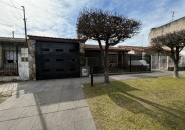 HERMOSA CASA 4 AMBIENTES CON QUINCHO, EL CHINGOLO 1200 -TEMPERLEY-