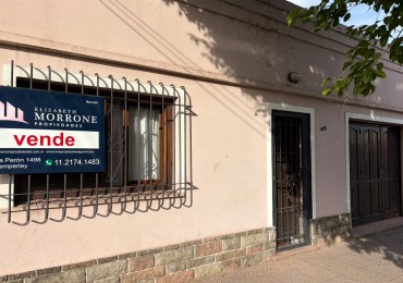 VENTA CASA 4 AMBIENTES, EXCELENTE UBICACION, A 250 METROS DE AV EVA PERON AL 1500, GUEMES 872 -TEMPERLEY-