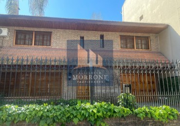 VENTA HERMOSA CASA APTA CREDITO A 3 CUADRAS DE LA ESTACION DE MTE GRANDE 3 DORMITORIOS, DUCLOUT 443 -MONTE GRANDE-